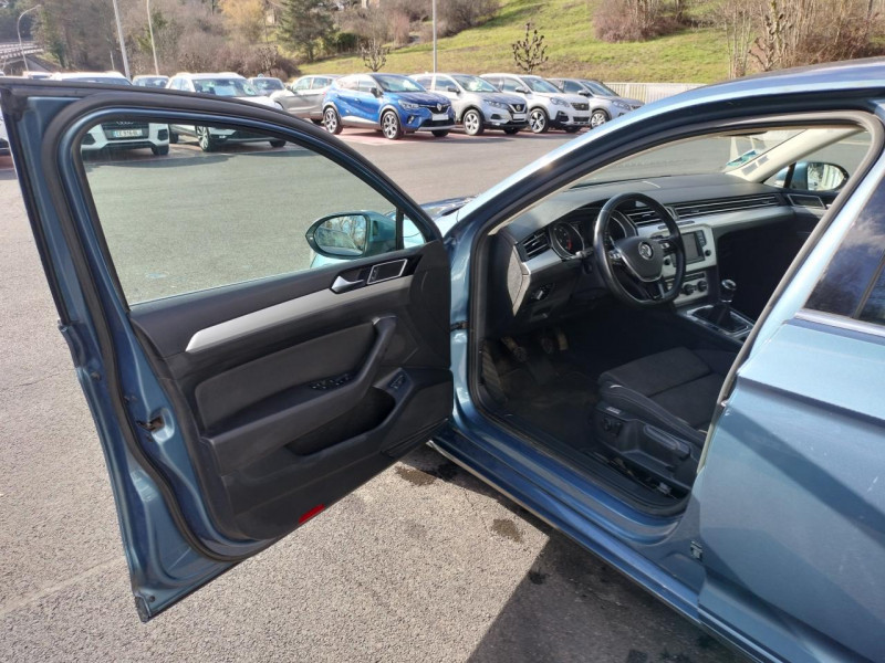 Photo 40 de l'offre de VOLKSWAGEN PASSAT 1.4 TSI ACT - 150 CONFORTLINE GPS   CLIM à 15990€ chez Triplo auto