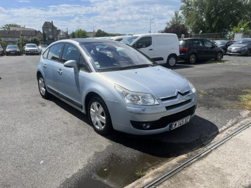 Photo 7 de l'offre de CITROEN C4 1.6 HDI 110 SO CHIC   ATTELAGE   TOIT PANO à 5990€ chez Triplo auto