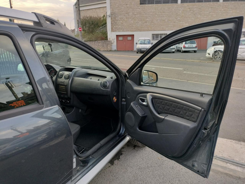 Photo 34 de l'offre de DACIA DUSTER 1.5 DCI 110 PRESTIGE GPS ATTELAGE CLIM à 8490€ chez Triplo auto