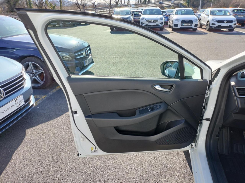 Photo 41 de l'offre de RENAULT CLIO 1.5 BLUE DCI - 85 BUSINESS CLIM à 15490€ chez Triplo auto