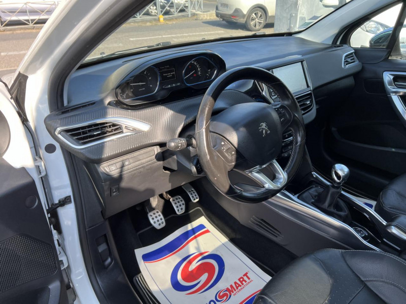 Photo 43 de l'offre de PEUGEOT 2008 1.6 BLUEHDI - 120  FéLINE TITANE TOIT PANO   RADAR AR à 13990€ chez Triplo auto