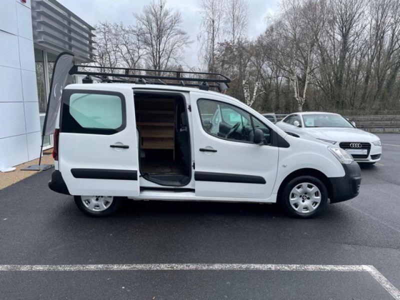 Photo 16 de l'offre de PEUGEOT PARTNER L1 1.6 HDI - 90 PACK CLIM à 12990€ chez Triplo auto