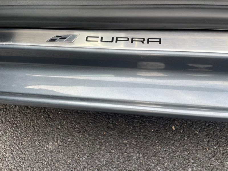 Photo 21 de l'offre de SEAT LEON SC CUPRA 2.0 TSI - 290 BV DSG GPS   CAMERA à 23990€ chez Triplo auto