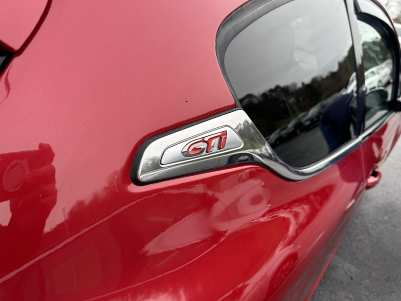 Photo 31 de l'offre de PEUGEOT 208 GTI 1.6 THP 200 GPS TOIT PANO à 13490€ chez Triplo auto