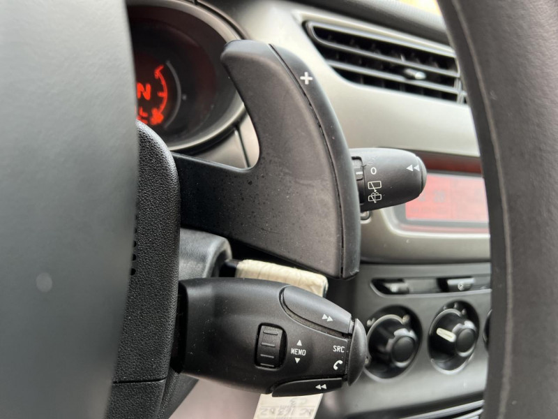 Photo 47 de l'offre de CITROEN C3 1.4 E-HDI 70 BVA BMP CONFORT CLIM à 8990€ chez Triplo auto