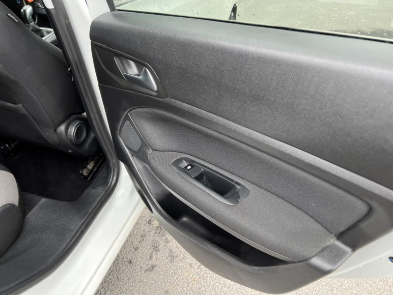 Photo 29 de l'offre de PEUGEOT 308  1.2I PURETECH S&S - 110 STYLE GPS   CLIM   RADAR AR à 12490€ chez Triplo auto