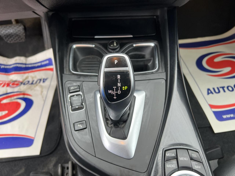 Photo 17 de l'offre de BMW SERIE 1 120D - BVA F20 URBAN LIFE GPS   CAMERA AR à 14490€ chez Triplo auto