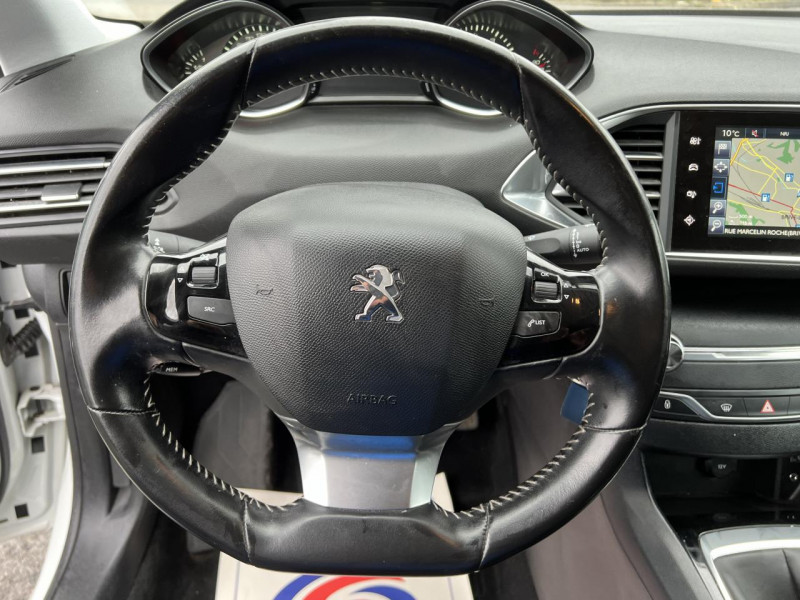 Photo 46 de l'offre de PEUGEOT 308  1.2I PURETECH S&S - 110 STYLE GPS   CLIM   RADAR AR à 12490€ chez Triplo auto