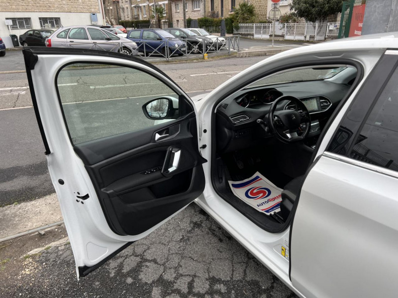 Photo 41 de l'offre de PEUGEOT 308  1.2I PURETECH S&S - 110 STYLE GPS   CLIM   RADAR AR à 12490€ chez Triplo auto