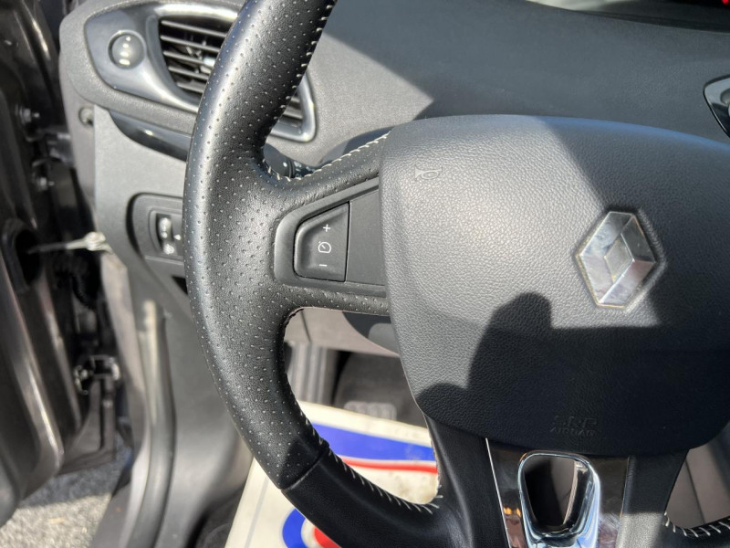 Photo 47 de l'offre de RENAULT SCENIC 1.5 ENERGY DCI - 110 BOSE GPS   CAMERA AR à 11990€ chez Triplo auto