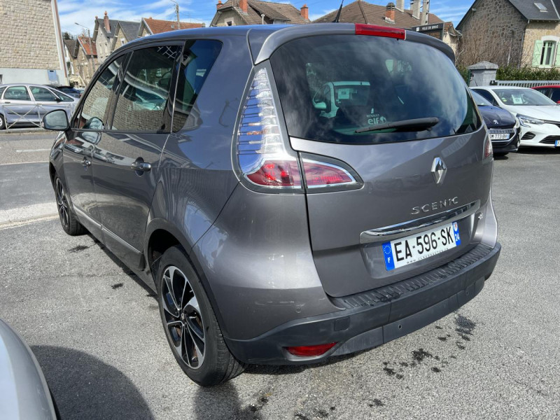 Photo 24 de l'offre de RENAULT SCENIC 1.5 ENERGY DCI - 110 BOSE GPS   CAMERA AR à 11990€ chez Triplo auto