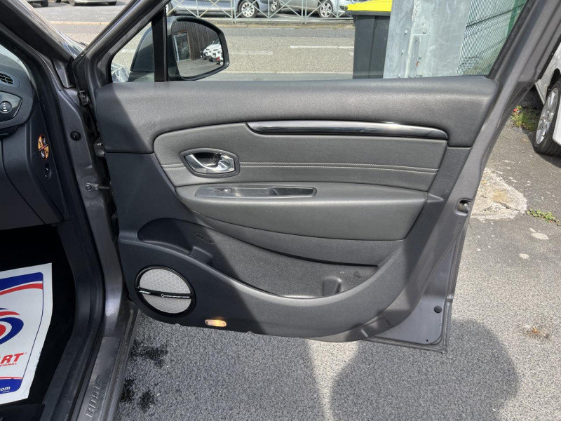 Photo 33 de l'offre de RENAULT SCENIC 1.5 ENERGY DCI - 110 BOSE GPS   CAMERA AR à 11990€ chez Triplo auto