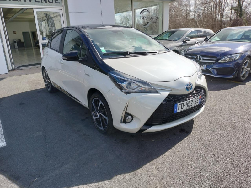 Photo 21 de l'offre de TOYOTA YARIS HYBRIDE 100H - BV E-CVT  COLLECTION CLIM à 17490€ chez Triplo auto