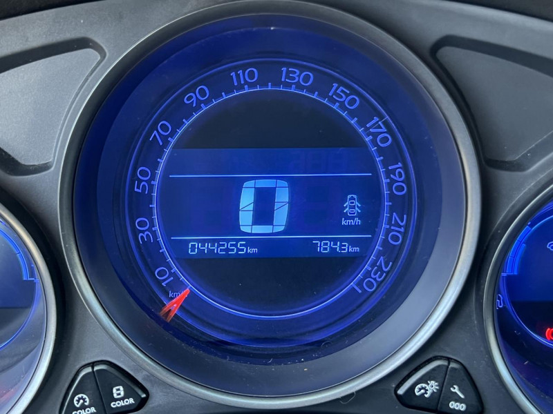Photo 20 de l'offre de CITROEN C4 1.6 BLUEHDI - 100 86G MILLENIUM BUSINESS GPS   CLIM   RADAR AR à 15490€ chez Triplo auto