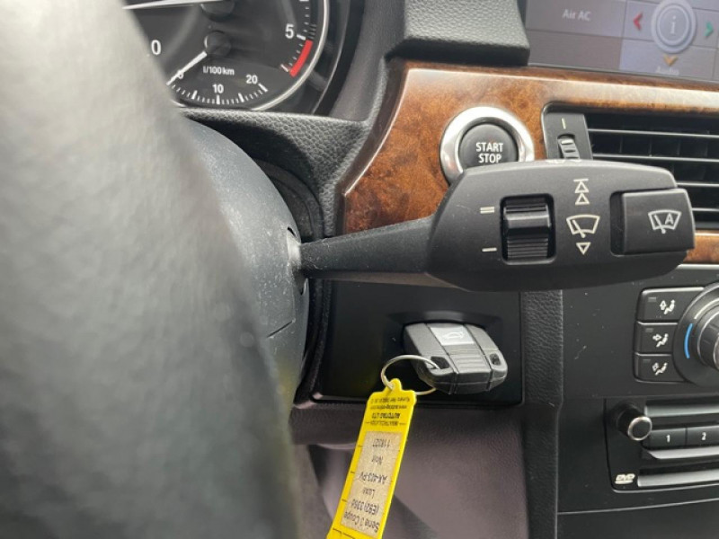 Photo 17 de l'offre de BMW SERIE 3 335D COUPé LUXE - BVA CLIM à 15990€ chez Triplo auto