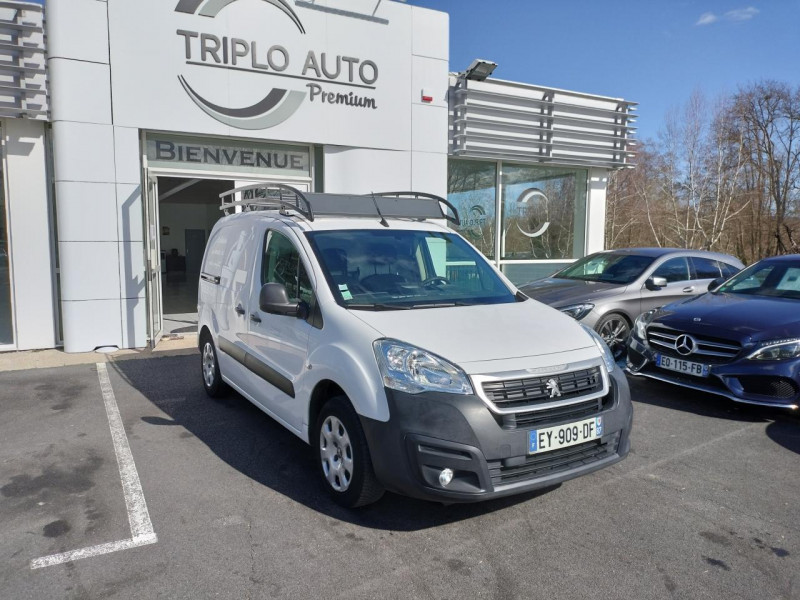 Photo 1 de l'offre de PEUGEOT PARTNER 1.6 BLUEHDI S&S - 100 PREMIUM PACK CLIM   ATTELAGE à 14990€ chez Triplo auto