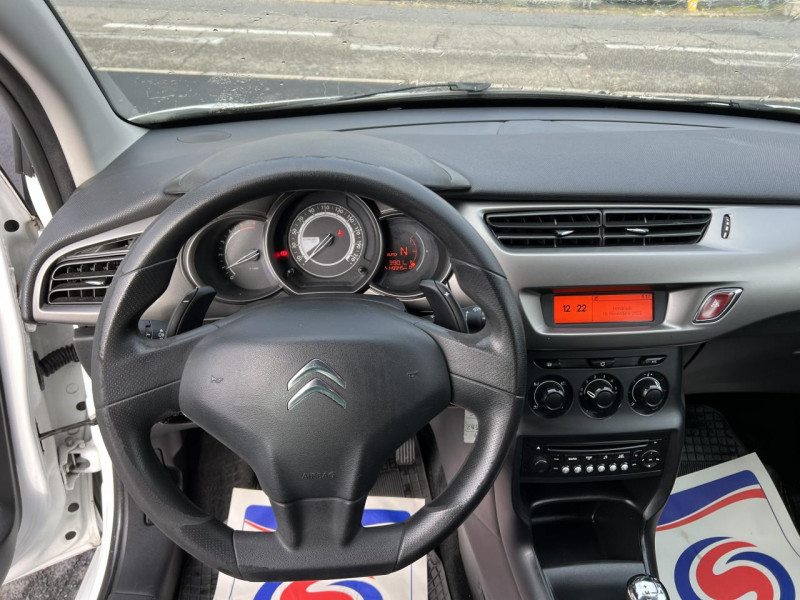 Photo 14 de l'offre de CITROEN C3 1.4 E-HDI 70 BVA BMP CONFORT CLIM à 8990€ chez Triplo auto