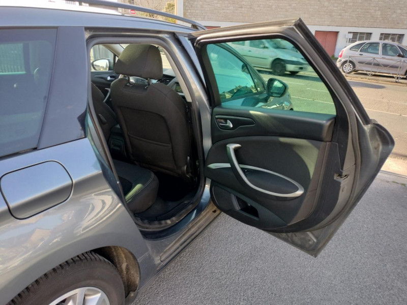 Photo 27 de l'offre de CITROEN C5  TOURER 2.0 HDI - 140 CONFORT TOIT PANO   GPS à 6990€ chez Triplo auto