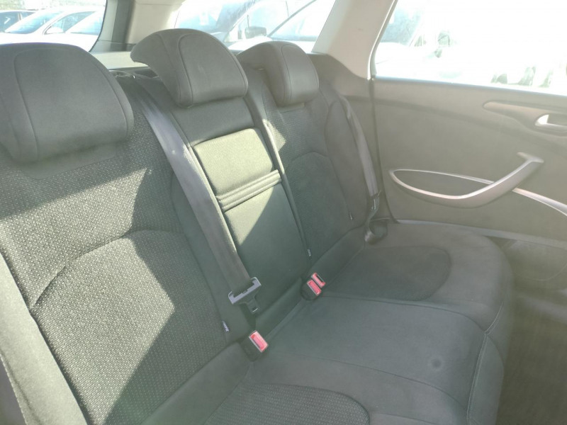 Photo 11 de l'offre de CITROEN C5  TOURER 2.0 HDI - 140 CONFORT TOIT PANO   GPS à 6990€ chez Triplo auto