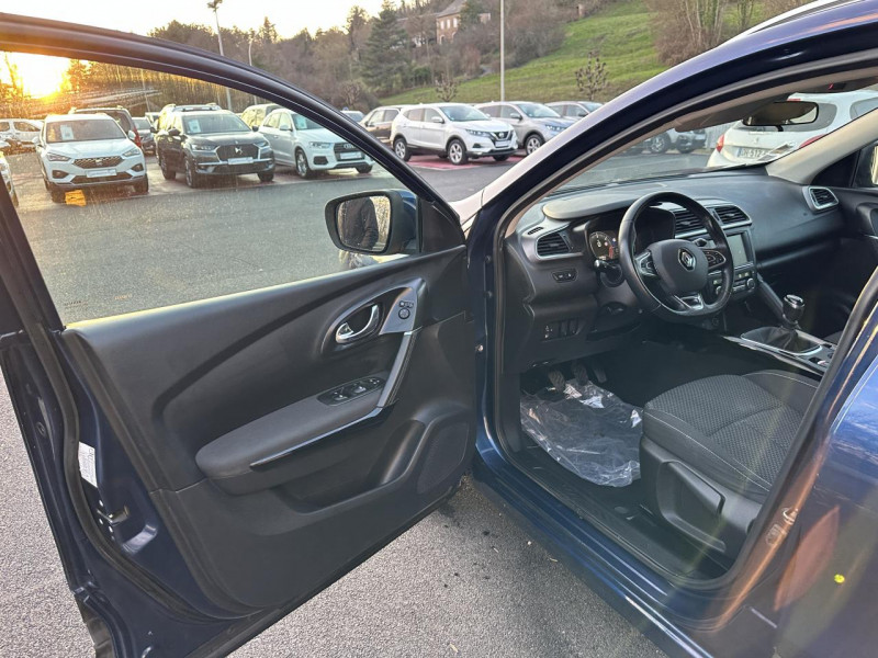 Photo 28 de l'offre de RENAULT KADJAR 1.5 DCI 110 BUSINESS GPS   RADAR AV AR   DISTRI OK   ATTELAGE à 14990€ chez Triplo auto