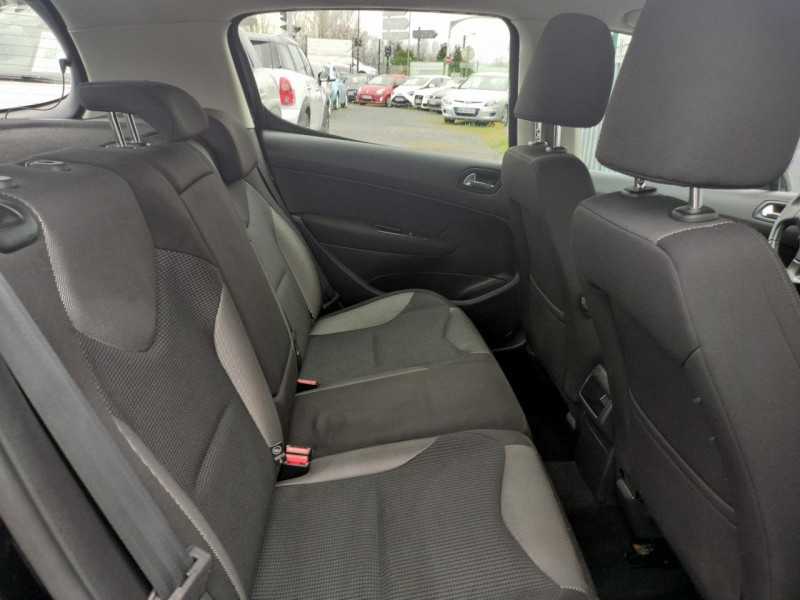 Photo 30 de l'offre de PEUGEOT 308  1.6 E-HDI FAP - 112 ACTIVE CLIM à 8490€ chez Triplo auto