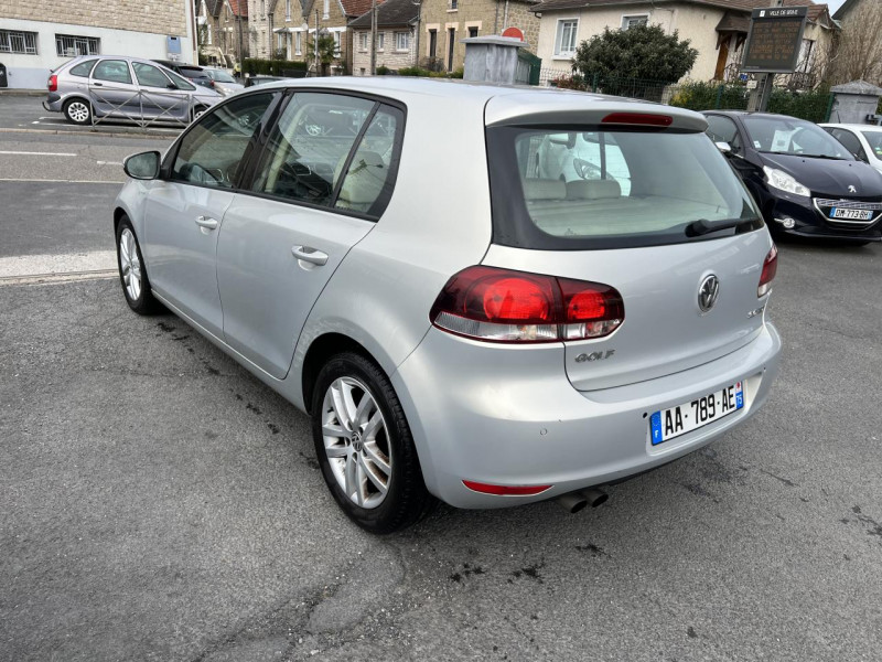 Photo 3 de l'offre de VOLKSWAGEN GOLF 2.0 TDI FAP - 140 CARAT CLIM   RADAR AV ET AR à 11990€ chez Triplo auto