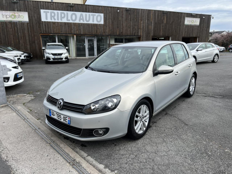 Photo 1 de l'offre de VOLKSWAGEN GOLF 2.0 TDI FAP - 140 CARAT CLIM   RADAR AV ET AR à 11990€ chez Triplo auto