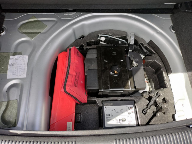 Photo 7 de l'offre de AUDI A1 1.6 TDI DPF - 90 - START/STOP ATTRACTION CLIM à 13990€ chez Triplo auto