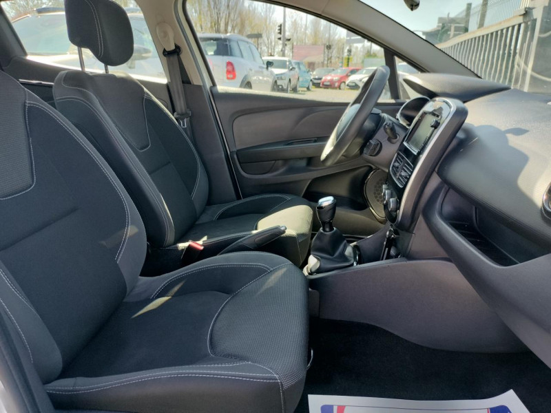 Photo 34 de l'offre de RENAULT CLIO 1.5 ENERGY DCI - 75 SOCIéTé MéDIANAV GPS   CLIM à 9990€ chez Triplo auto