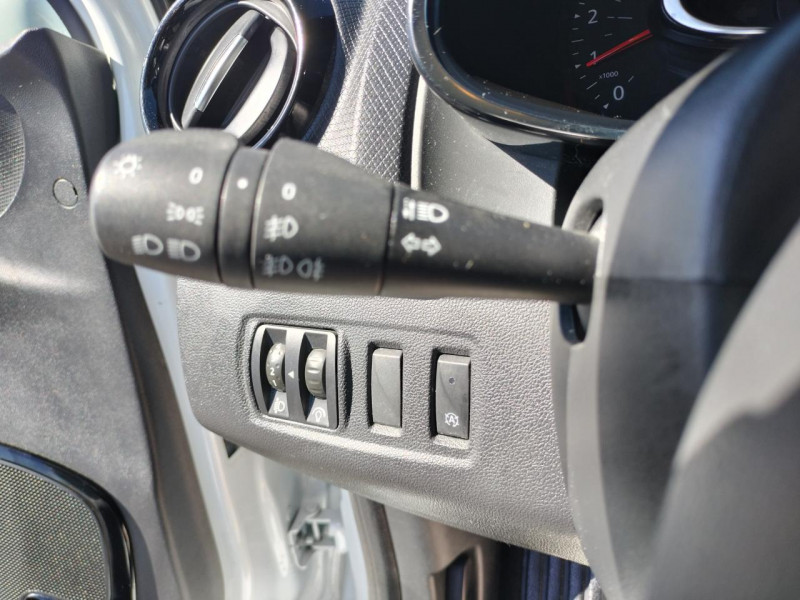 Photo 49 de l'offre de RENAULT CLIO 1.5 ENERGY DCI - 75 SOCIéTé MéDIANAV GPS   CLIM à 9990€ chez Triplo auto
