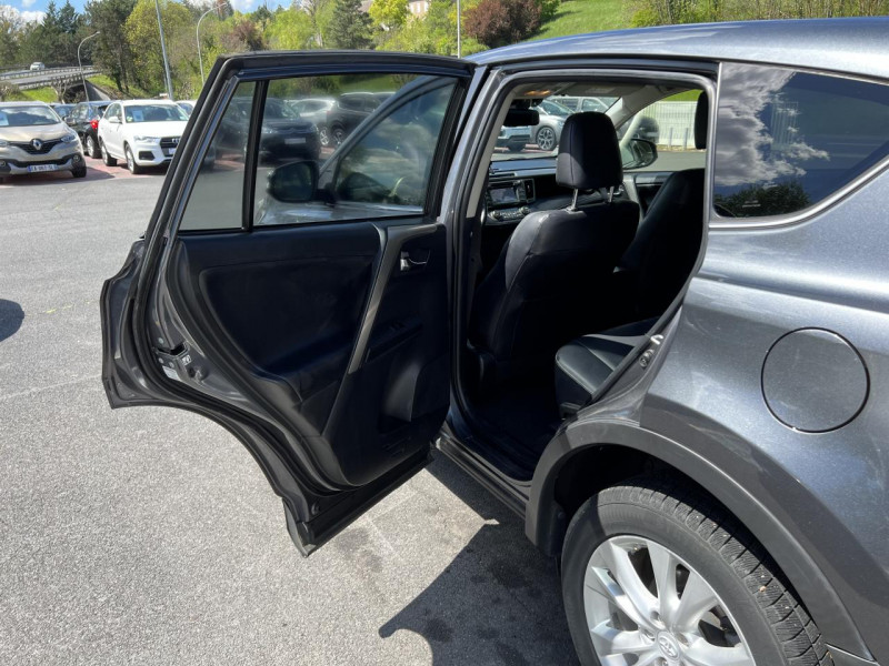Photo 34 de l'offre de TOYOTA RAV 4 150 D-4D FAP AWD 4X4 LOUNGE GPS   CAMERA AR à 14990€ chez Triplo auto