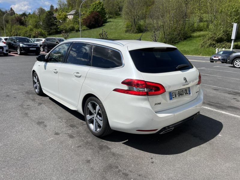 Photo 5 de l'offre de PEUGEOT 308  SW 2.0 BHDI S&S - 150 BVA GT LINE TOIT PANO   GPS   ATTELAGE à 19490€ chez Triplo auto