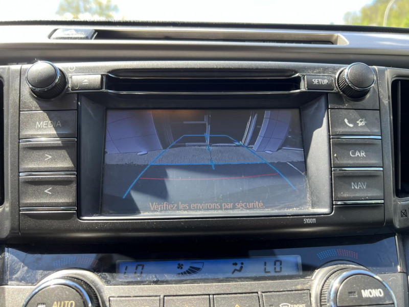 Photo 18 de l'offre de TOYOTA RAV 4 150 D-4D FAP AWD 4X4 LOUNGE GPS   CAMERA AR à 14990€ chez Triplo auto