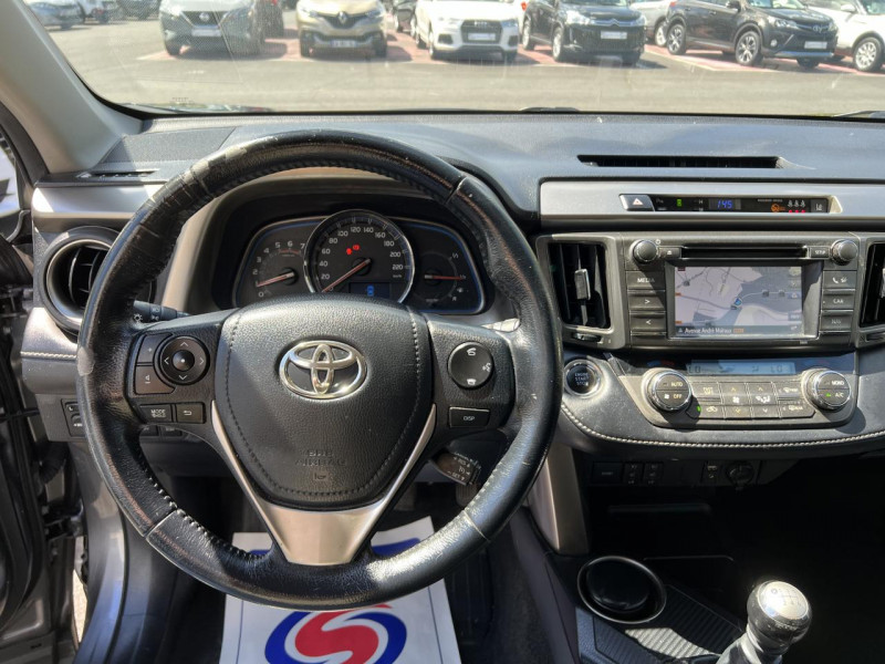 Photo 15 de l'offre de TOYOTA RAV 4 150 D-4D FAP AWD 4X4 LOUNGE GPS   CAMERA AR à 14990€ chez Triplo auto
