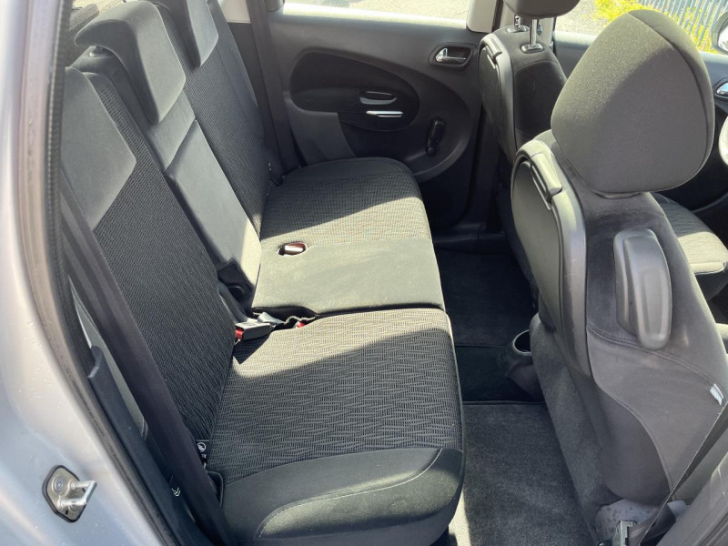 Photo 37 de l'offre de CITROEN C3 PICASSO 1.6 HDI FAP - 90  CONFORT à 7990€ chez Triplo auto