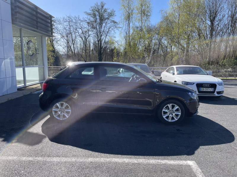 Photo 2 de l'offre de AUDI A1 DEPOT VENTE / 1.2 TFSI - 86 - S&S AMBIENTE à 9990€ chez Triplo auto