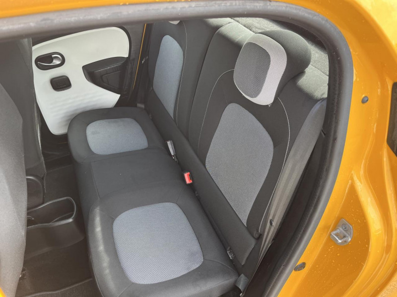 Photo 10 de l'offre de RENAULT TWINGO 1.0 SCE - 75 ZEN CLIM à 11490€ chez Triplo auto