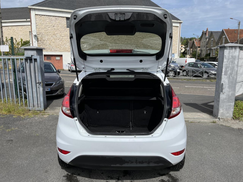 Photo 11 de l'offre de FORD FIESTA 1.25I - 82 TITANIUM CLIM à 11490€ chez Triplo auto
