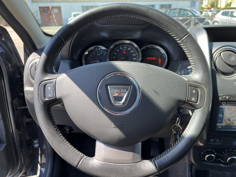 Photo 15 de l'offre de DACIA DUSTER 1.5 DCI FAP - 110 EURO 6 PRESTIGE GPS   CAMERA AR   ATTELAGE à 10990€ chez Triplo auto