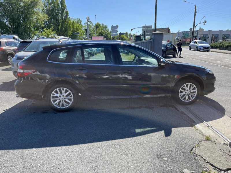 Photo 6 de l'offre de RENAULT LAGUNA ESTATE 1.5 DCI FAP - 110 - BVA BUSINES GPS   CLIM à 10490€ chez Triplo auto