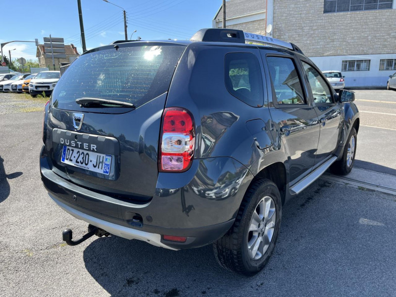 Photo 5 de l'offre de DACIA DUSTER 1.5 DCI FAP - 110 EURO 6 PRESTIGE GPS   CAMERA AR   ATTELAGE à 10990€ chez Triplo auto