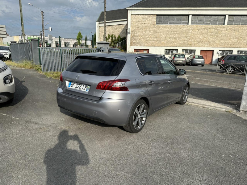 Photo 5 de l'offre de PEUGEOT 308  2.0 BLUEHDI - 150 FéLINE GPS   TOIT PANO à 11490€ chez Triplo auto