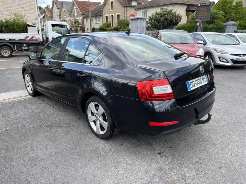 Photo 3 de l'offre de SKODA OCTAVIA 1.6 TDI CR - 105 - BVA DSG S&S BUSINESS PLUS GPS à 9490€ chez Triplo auto