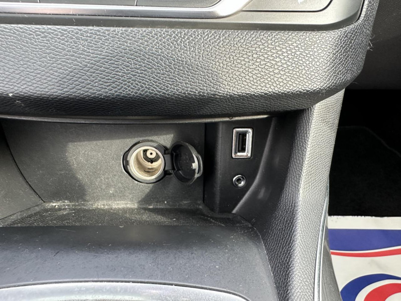 Photo 17 de l'offre de PEUGEOT 308  2.0 BLUEHDI - 150 FéLINE GPS   TOIT PANO à 11490€ chez Triplo auto
