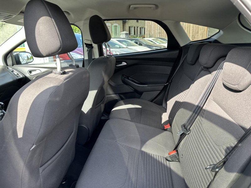 Photo 38 de l'offre de FORD FOCUS 1.5 TDCI - 120 S&S TITANIUM GPS   CLIM à 12990€ chez Triplo auto