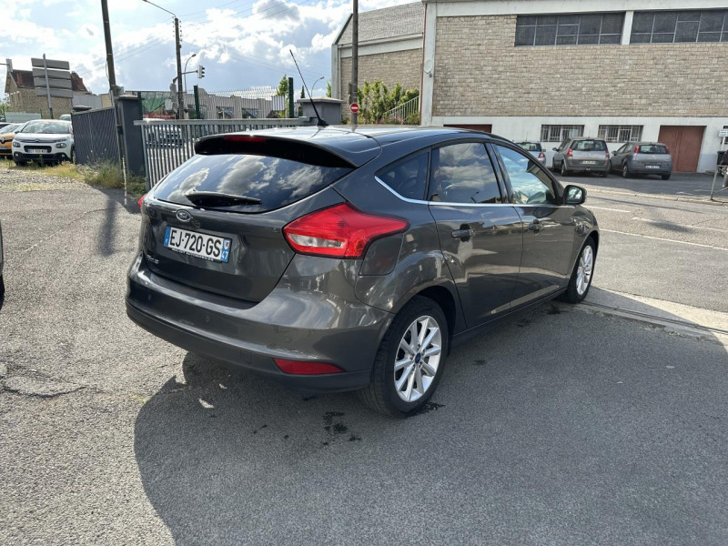 Photo 22 de l'offre de FORD FOCUS 1.5 TDCI - 120 S&S TITANIUM GPS   CLIM à 12990€ chez Triplo auto