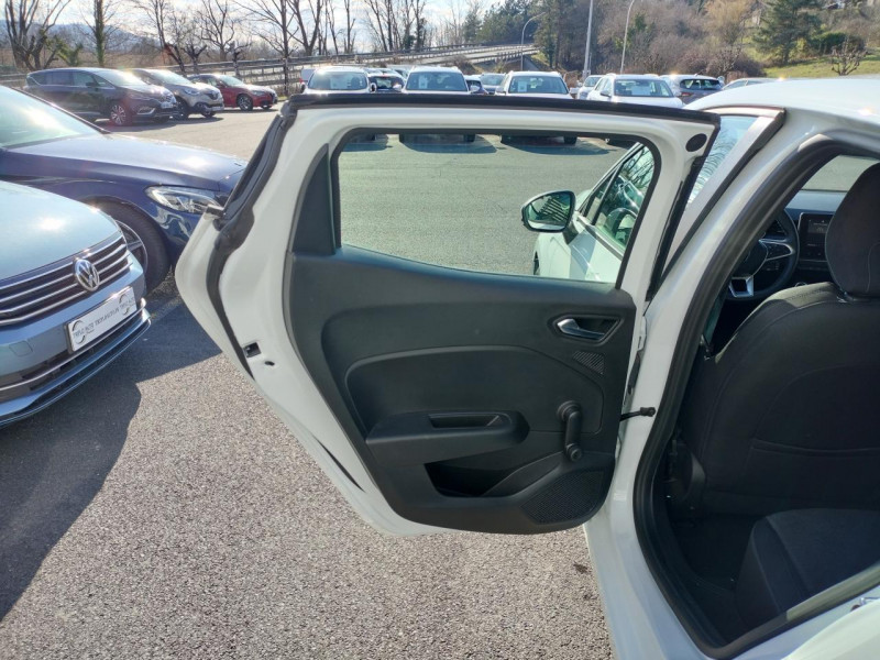Photo 36 de l'offre de RENAULT CLIO 1.5 BLUE DCI - 85  V ZEN CLIM à 15990€ chez Triplo auto