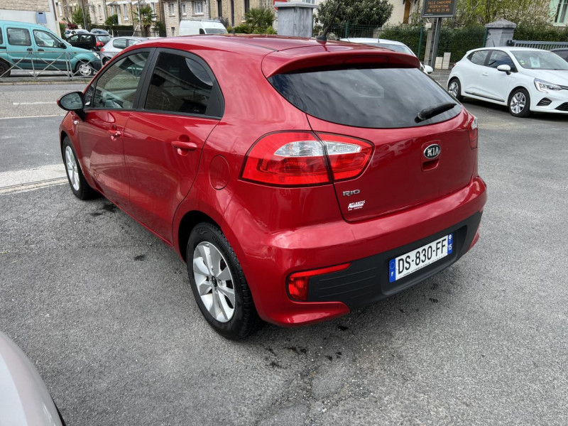 Photo 3 de l'offre de KIA RIO 1.2I - 85 URBAN CHIC CLIM à 9990€ chez Triplo auto