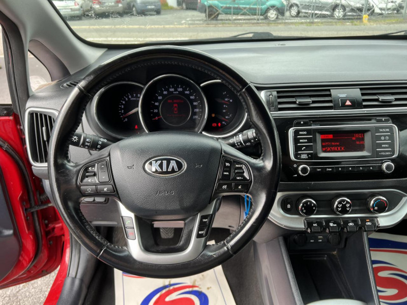 Photo 15 de l'offre de KIA RIO 1.2I - 85 URBAN CHIC CLIM à 9990€ chez Triplo auto