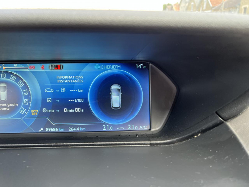 Photo 19 de l'offre de CITROEN C4 PICASSO 1.2 PURETECH - 130 S&S FEEL GPS   CLIM à 13990€ chez Triplo auto